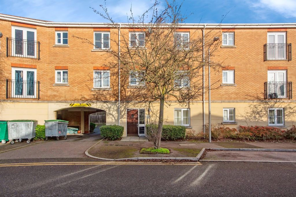 Property photo 1 of 10