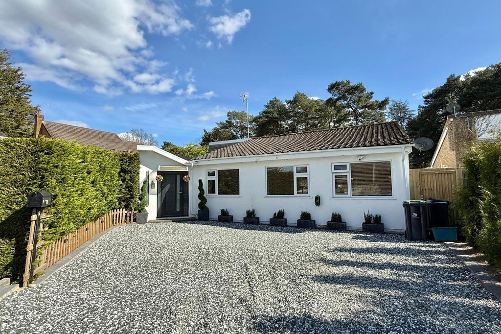 Property photo 2 of 38 Gallery