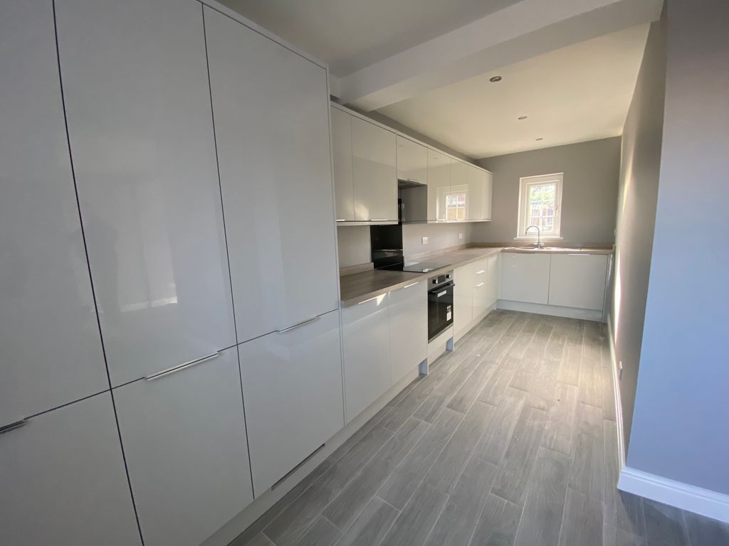 Property photo 2 of 9 Bedroom 1