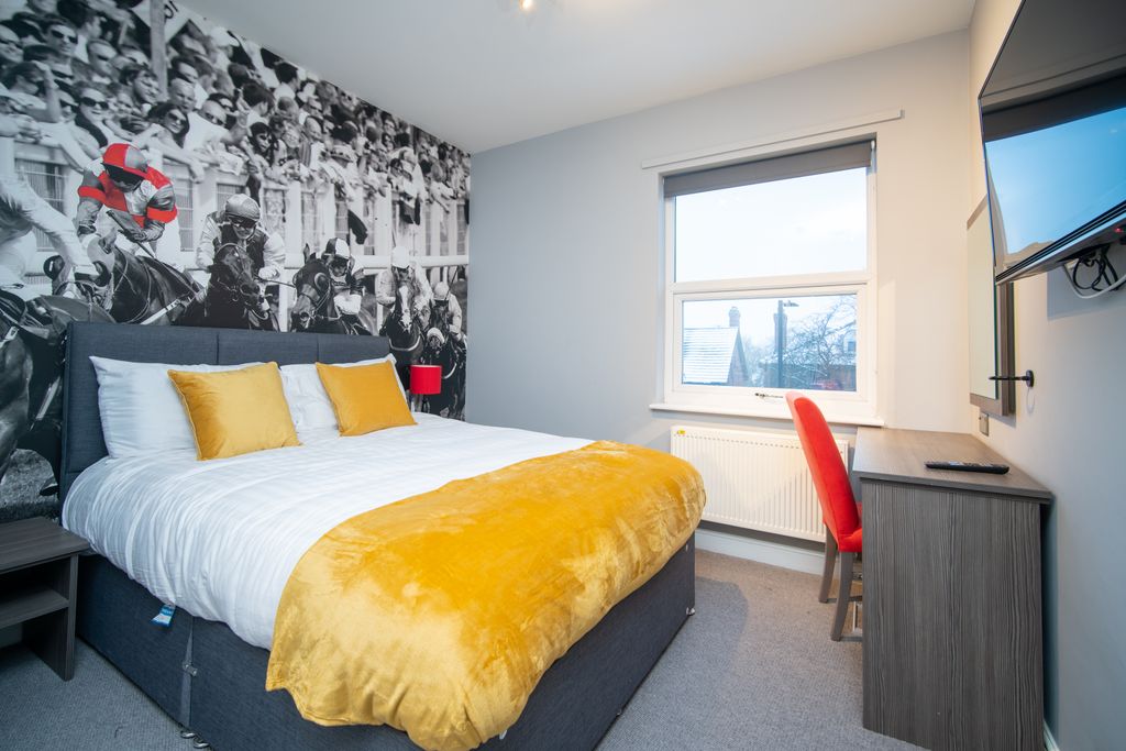 Property photo 2 of 7 R-15