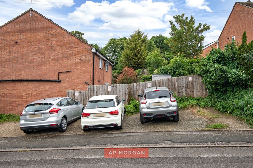 Property photo 2 of 9 Picture No. 04
