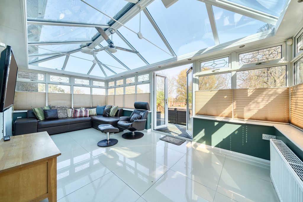 Property photo 2 of 24 1432752-9-69Bc2c4...