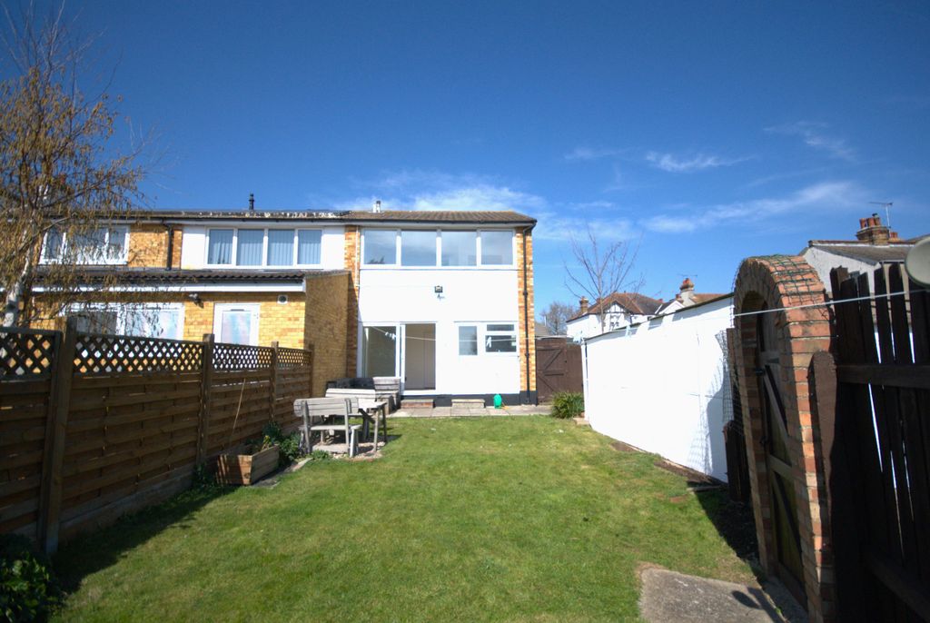 Property photo 2 of 14