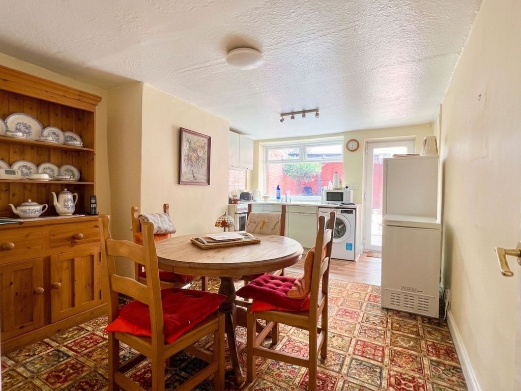 Property photo 3 of 14
