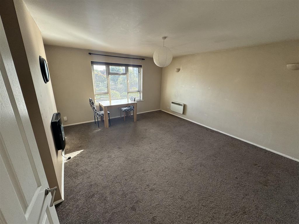 Property photo 3 of 9 Tempimage0Ywkq7.Jpg