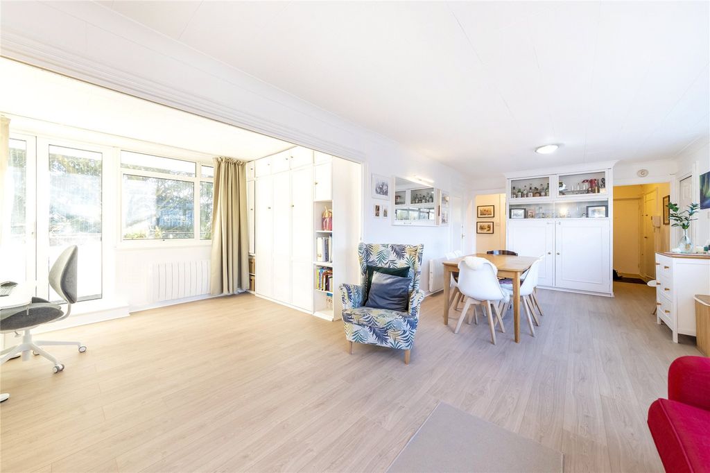 Property photo 1 of 22 Picture No. 16