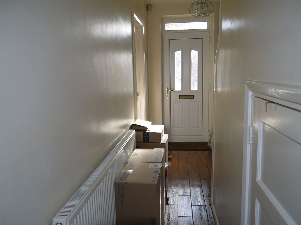 Property photo 2 of 31