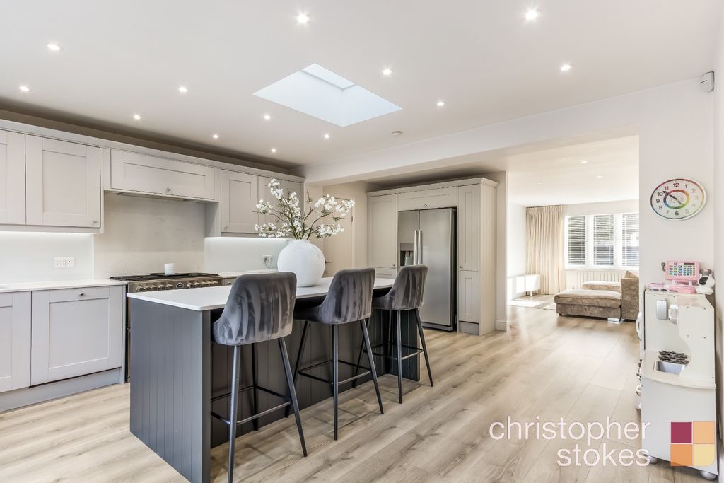 Property photo 2 of 20 5054085