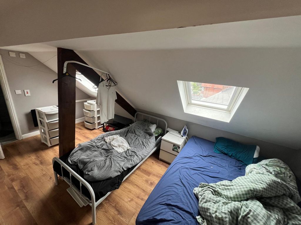 Property photo 3 of 7