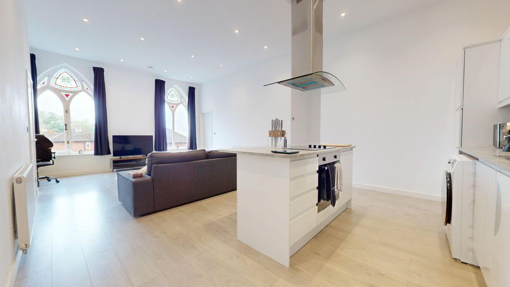 Property photo 2 of 54 4275123