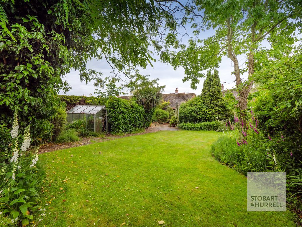 Property photo 3 of 19 Garden