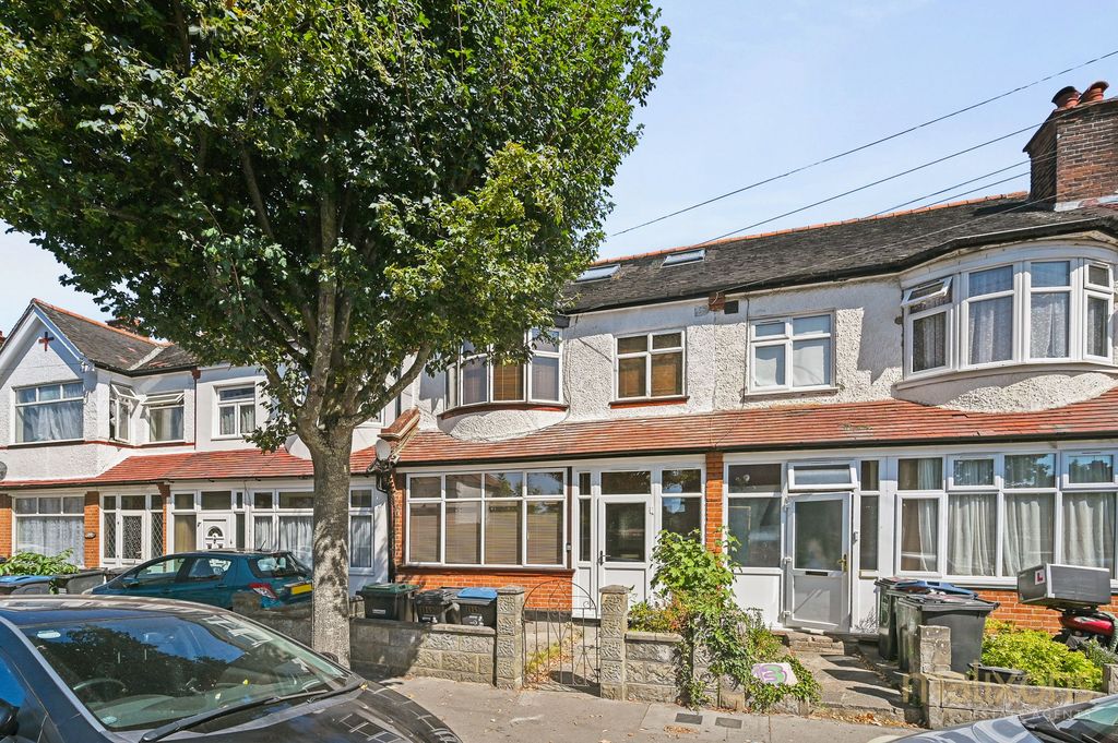 Property photo 1 of 11