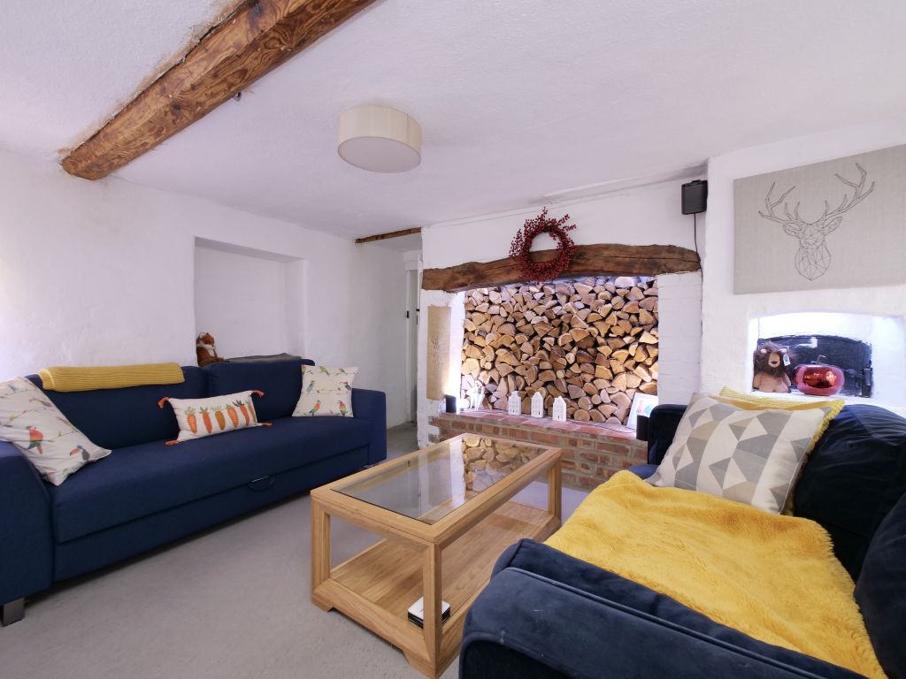 Property photo 3 of 10