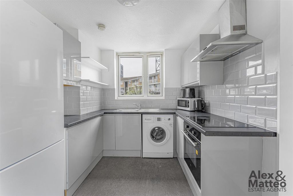 Property photo 3 of 13 Armina Way