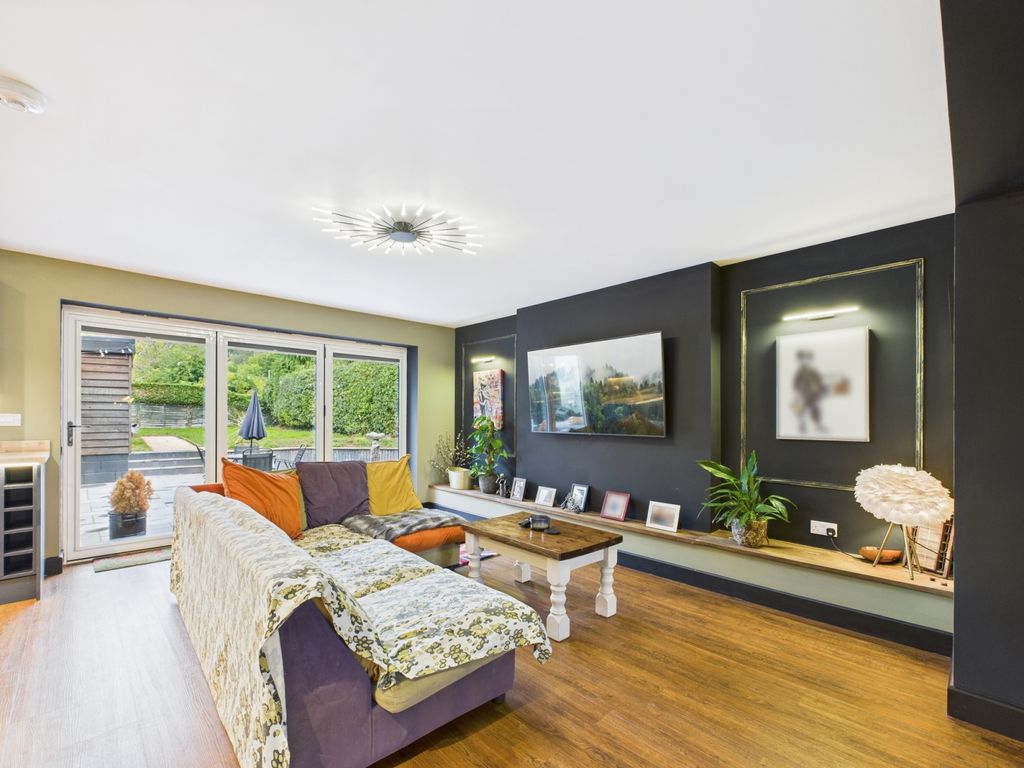 Property photo 2 of 25 Picture No. 03