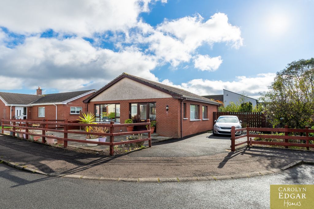 Property photo 2 of 24 015