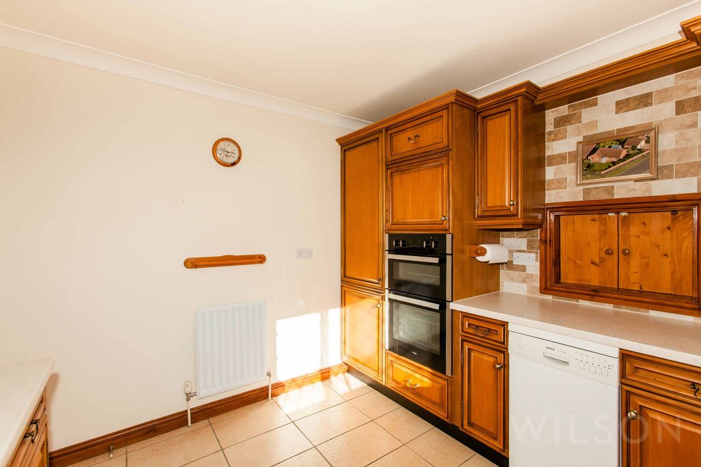Property photo 3 of 30