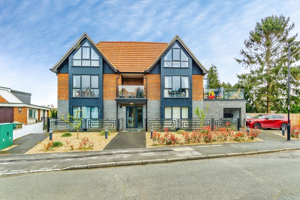 Property photo 1 of 9 Front View