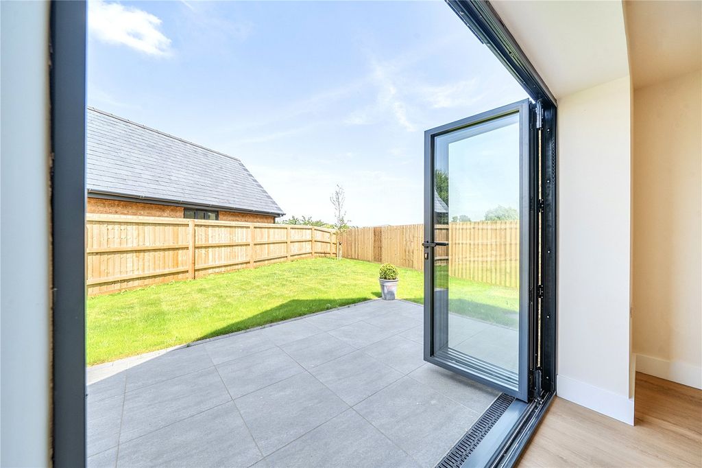 Property photo 3 of 14 Picture No. 20