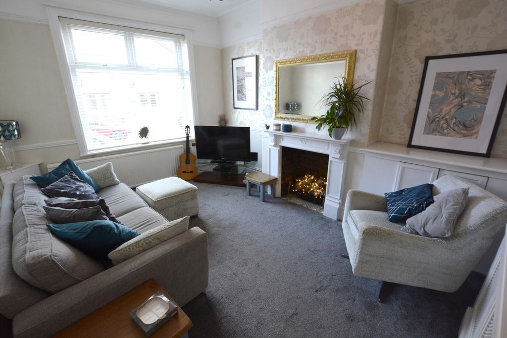 Property photo 3 of 26 Photo 13