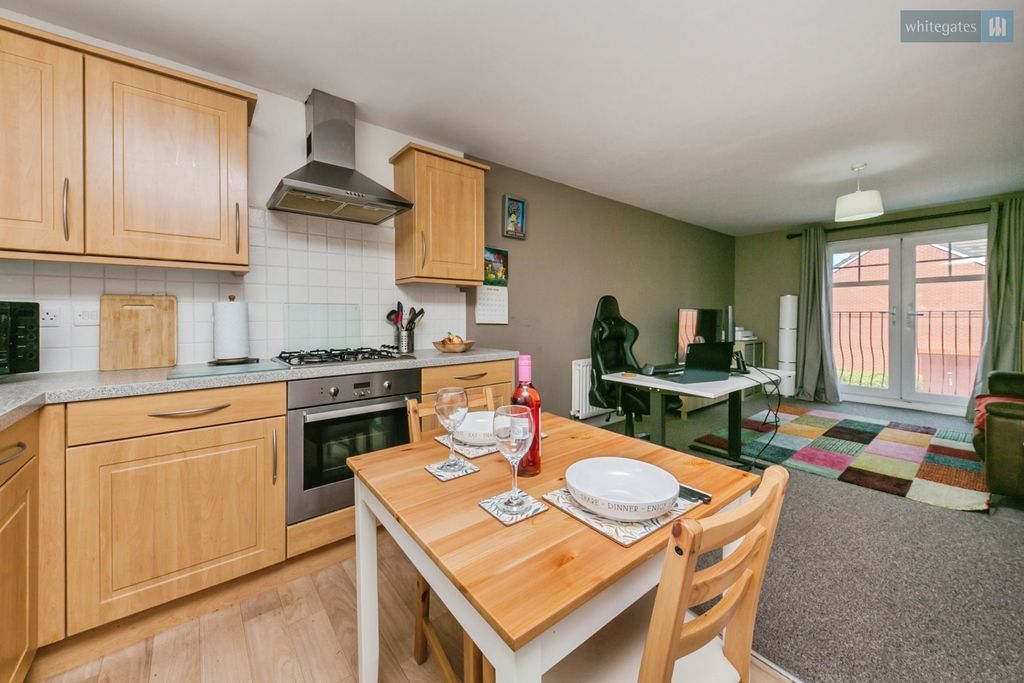 Property photo 1 of 15 Pbox-Img.Jpg