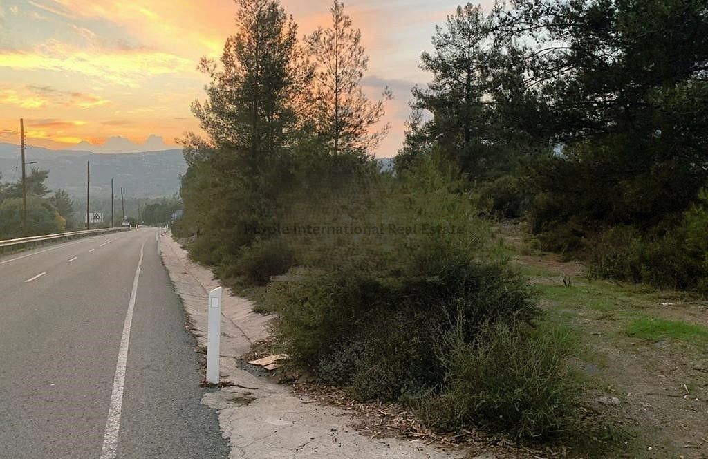 Property photo 3 of 3