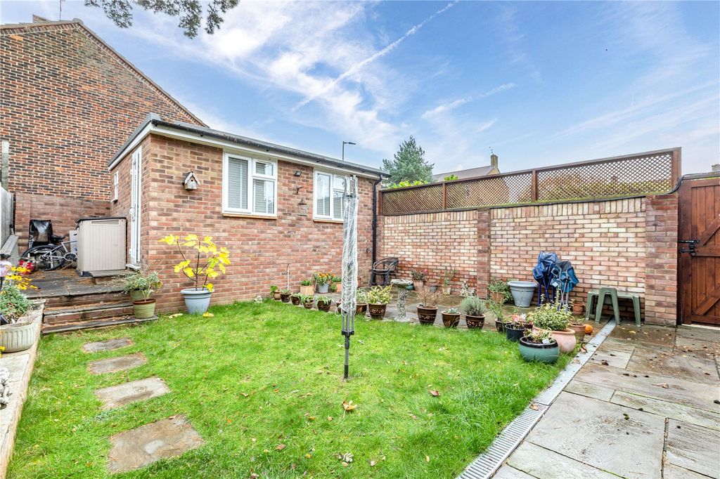 Property photo 3 of 26 Picture No. 02