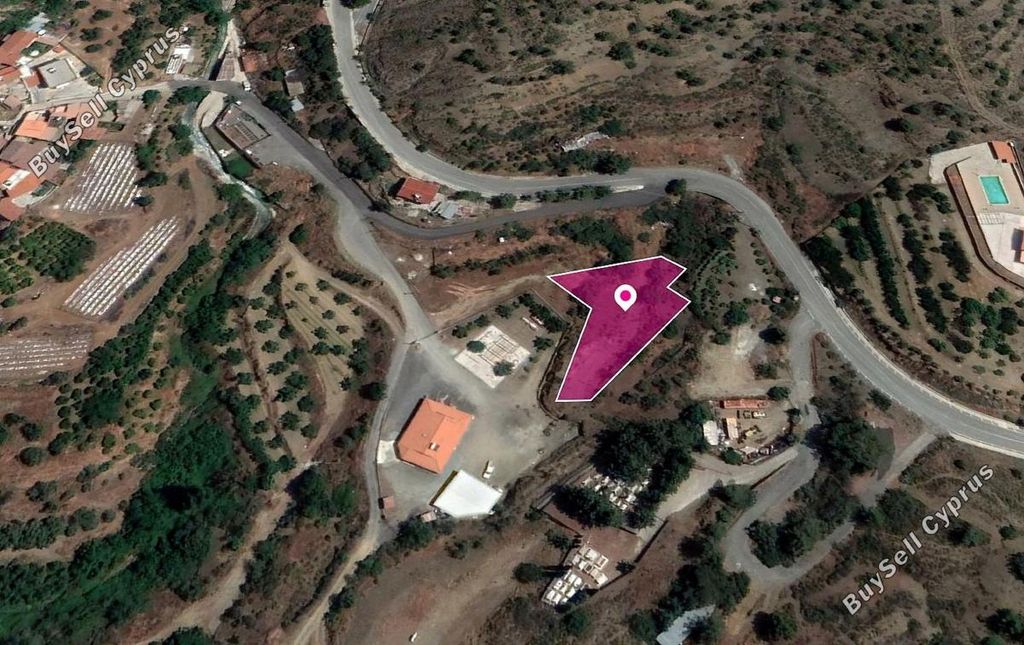 Property photo 3 of 3