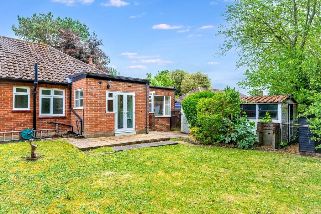 Property photo 3 of 13