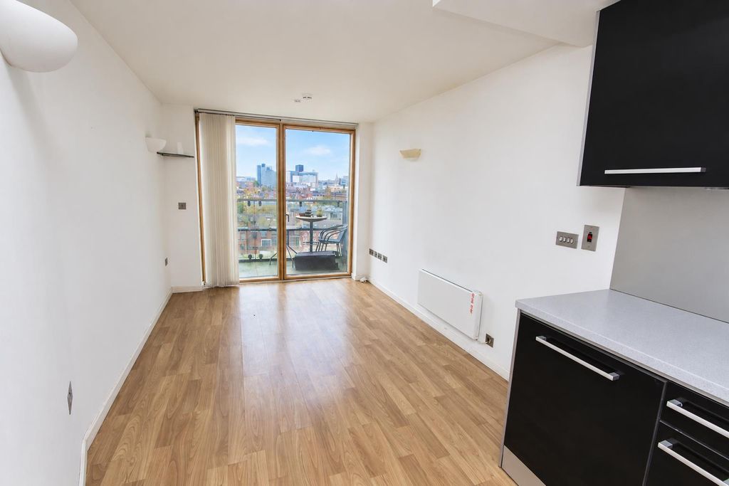 Property photo 1 of 9 6.Png
