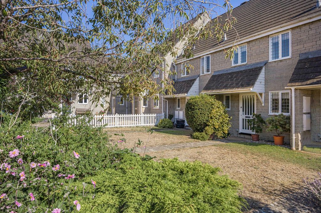 Property photo 1 of 10 Picture No. 04