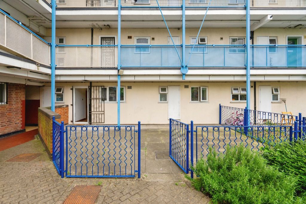 Property photo 1 of 18 1