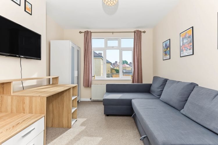 Property photo 3 of 9 338417