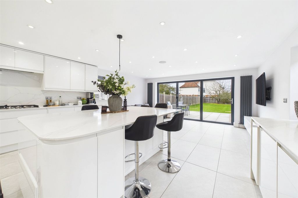 Property photo 3 of 15 Picture No. 44