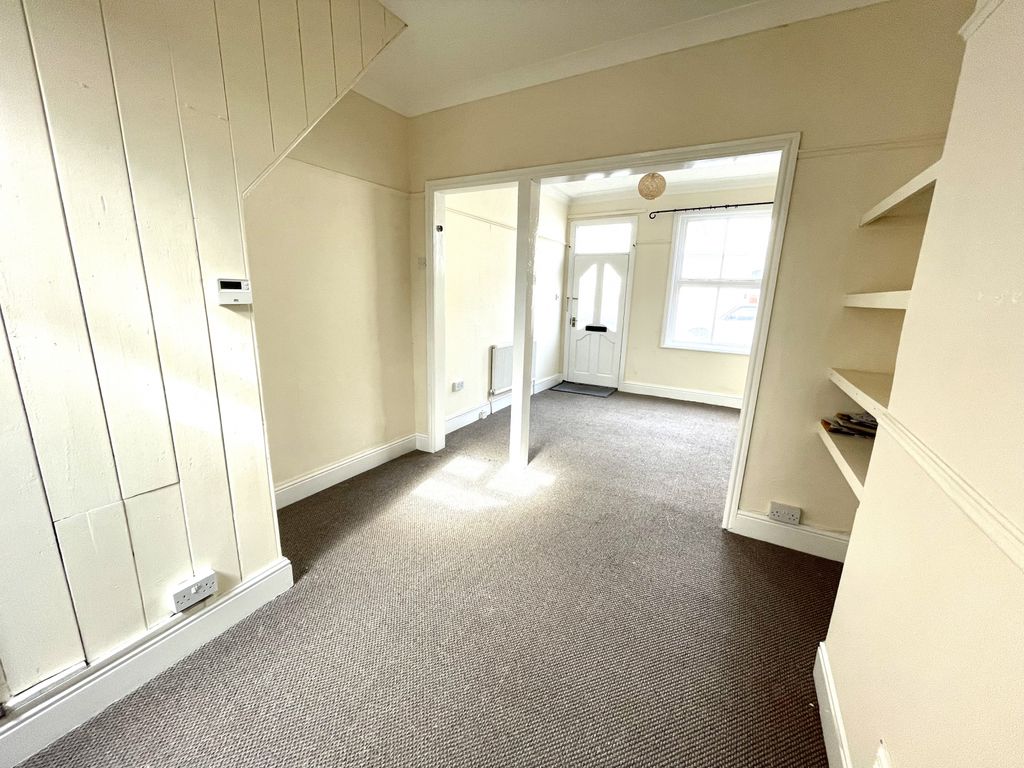 Property photo 2 of 8 Gallery