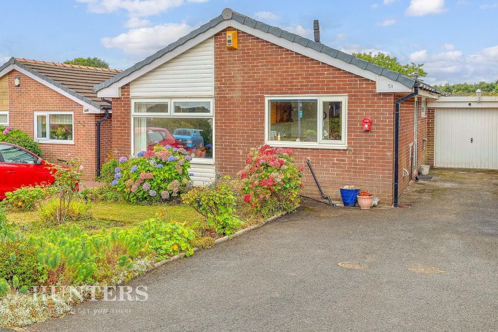 Property photo 1 of 17 Front External