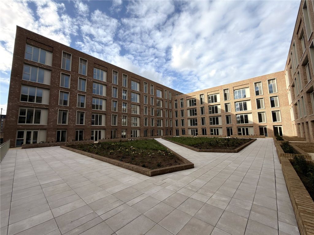 Property photo 1 of 9 Picture No. 05