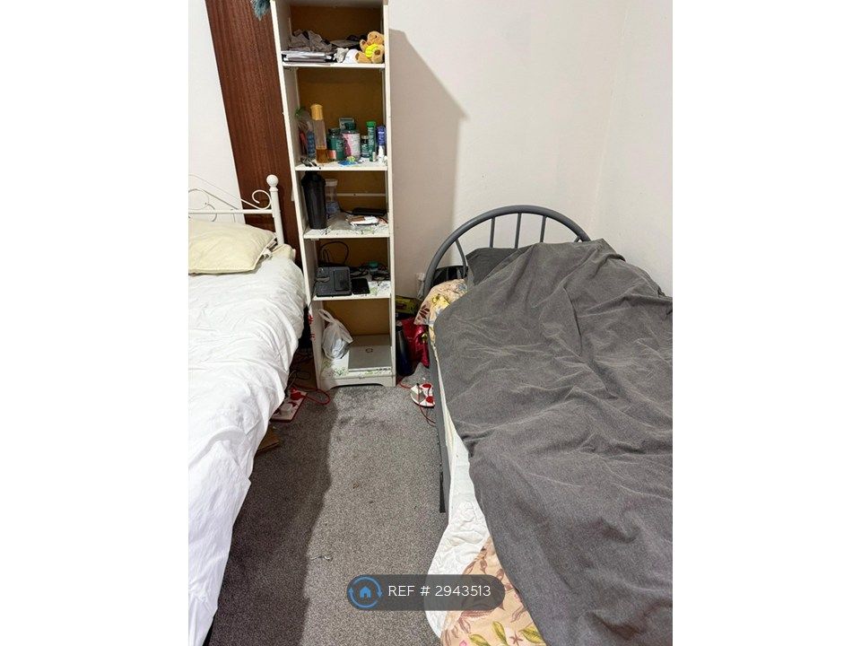 Property photo 1 of 2