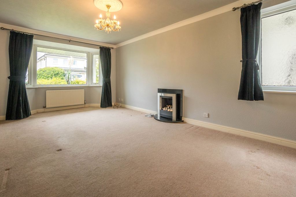 Property photo 3 of 22