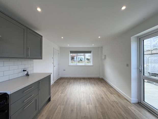 Property photo 3 of 12 Dining