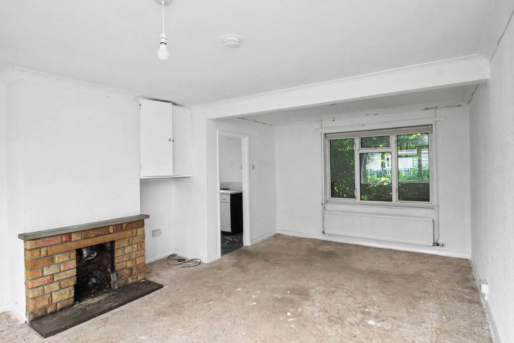 Property photo 3 of 14