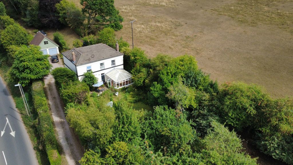 Property photo 2 of 41