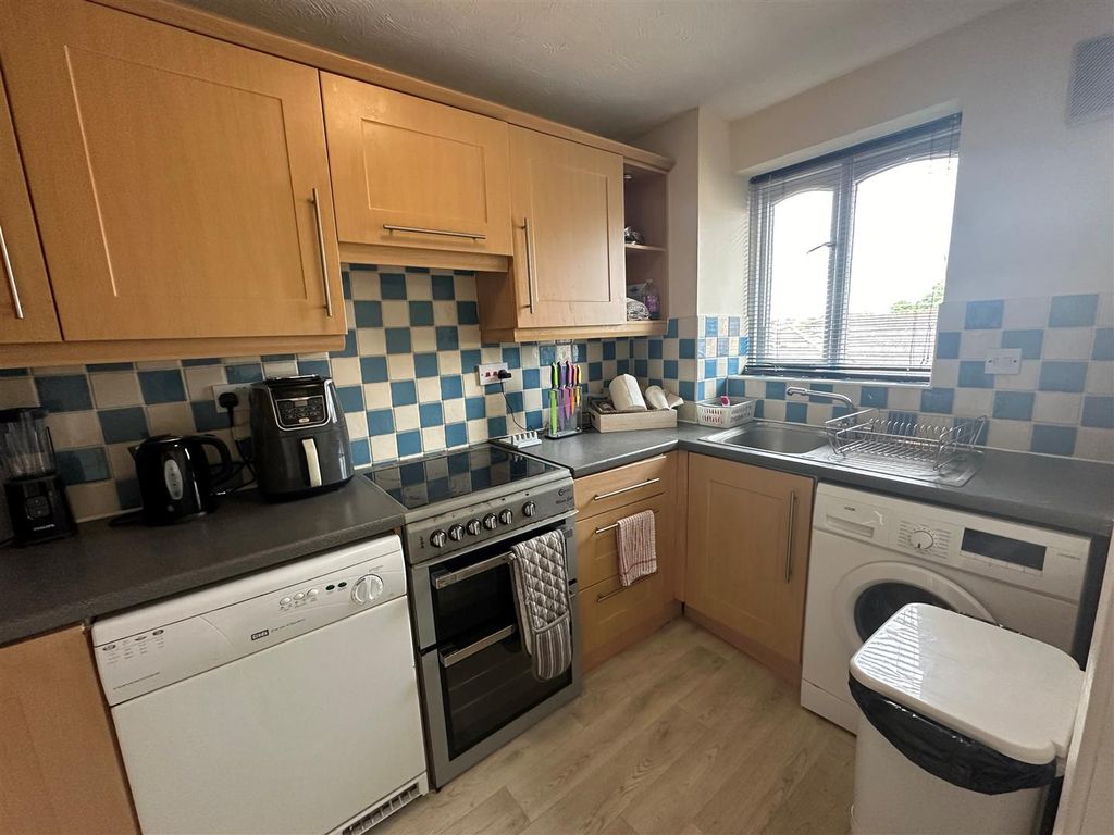 Property photo 3 of 6 13.Jpg