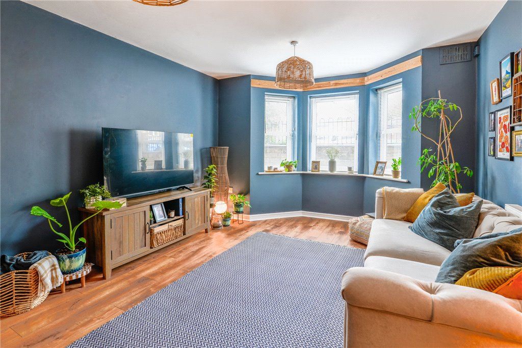 Property photo 3 of 10 Living Area