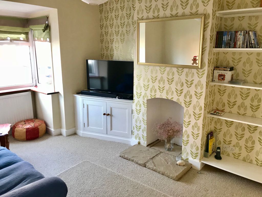 Property photo 3 of 9