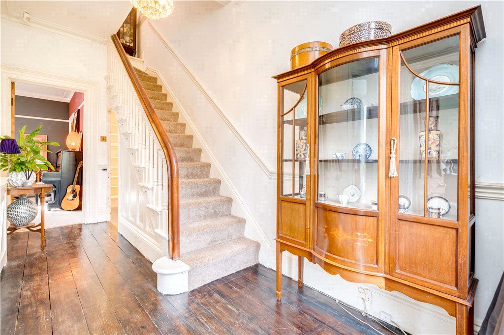 Property photo 2 of 24 Entrance Hallway