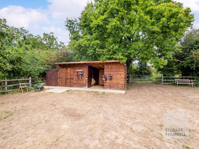 Property photo 3 of 30 Stable