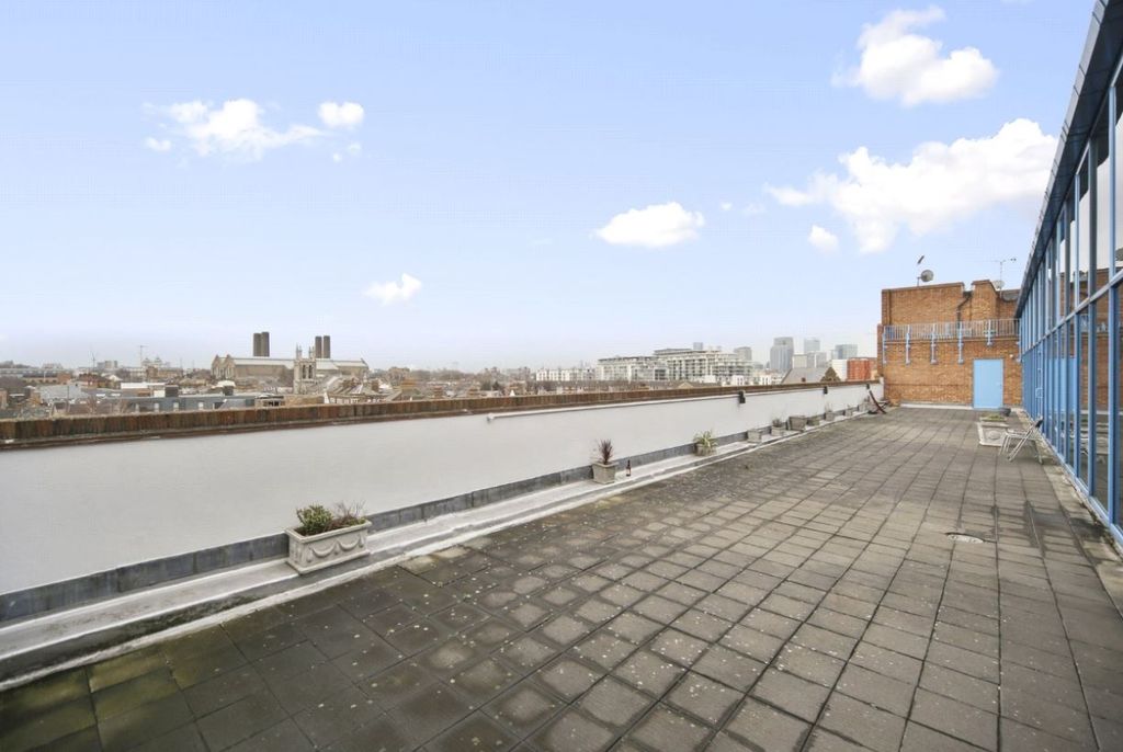 Property photo 3 of 14 Roof Terrace