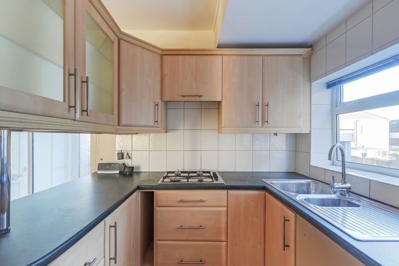 Property photo 3 of 25 Kitchen