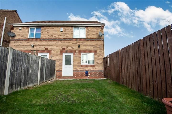 Property photo 2 of 11 Garden